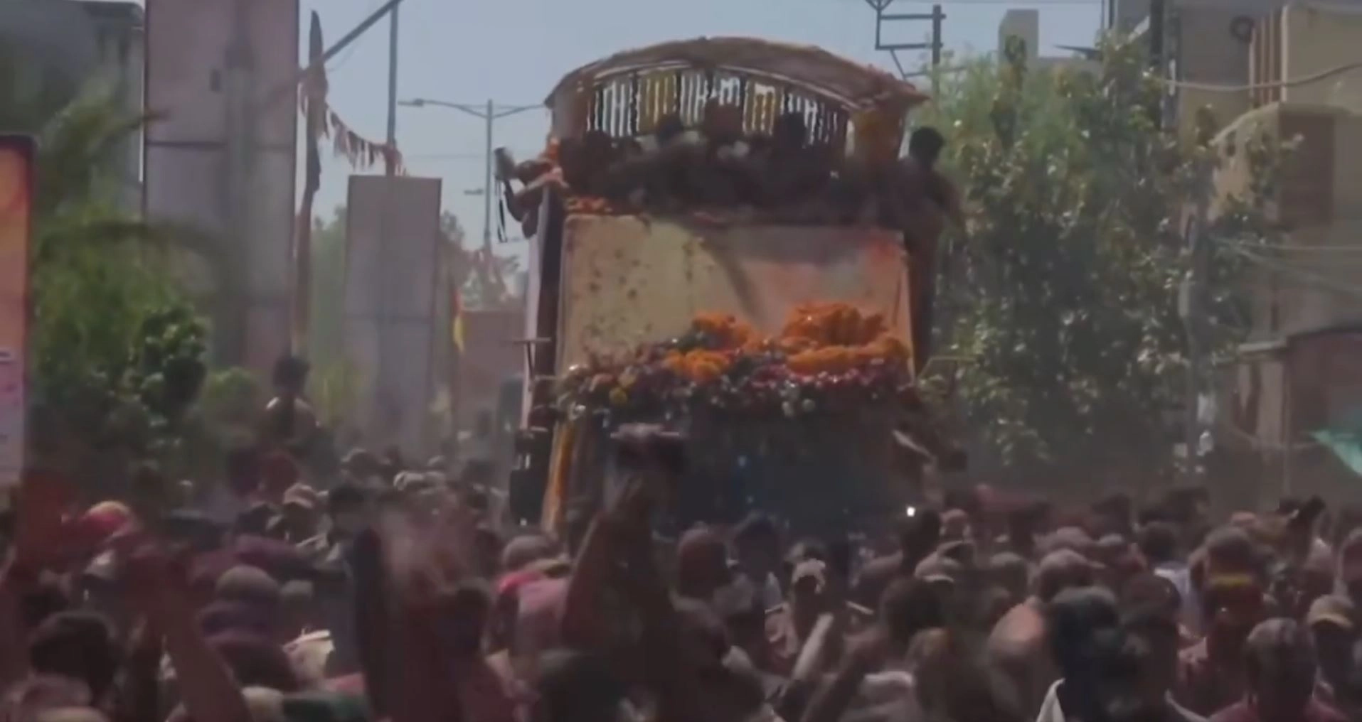 Ujjain News: CM के स्वागत में मंच के पास पटाखे से धमाका, दस घायल, तीन इंदौर रेफर