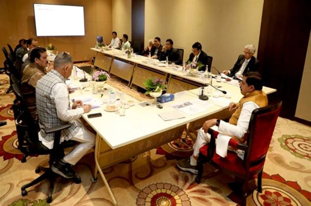 इंडस्ट्री के मांग की अनुसार आधुनिक ट्रेड्स में युवाओं को दिया जाए प्रशिक्षण: CM