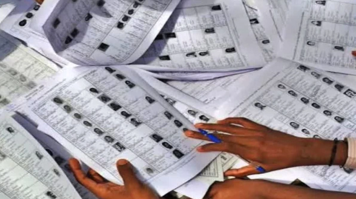 भोपाल में 120+ उम्र के 125 वोटर: 'SIR' में 3.80 लाख नाम हटाए गए